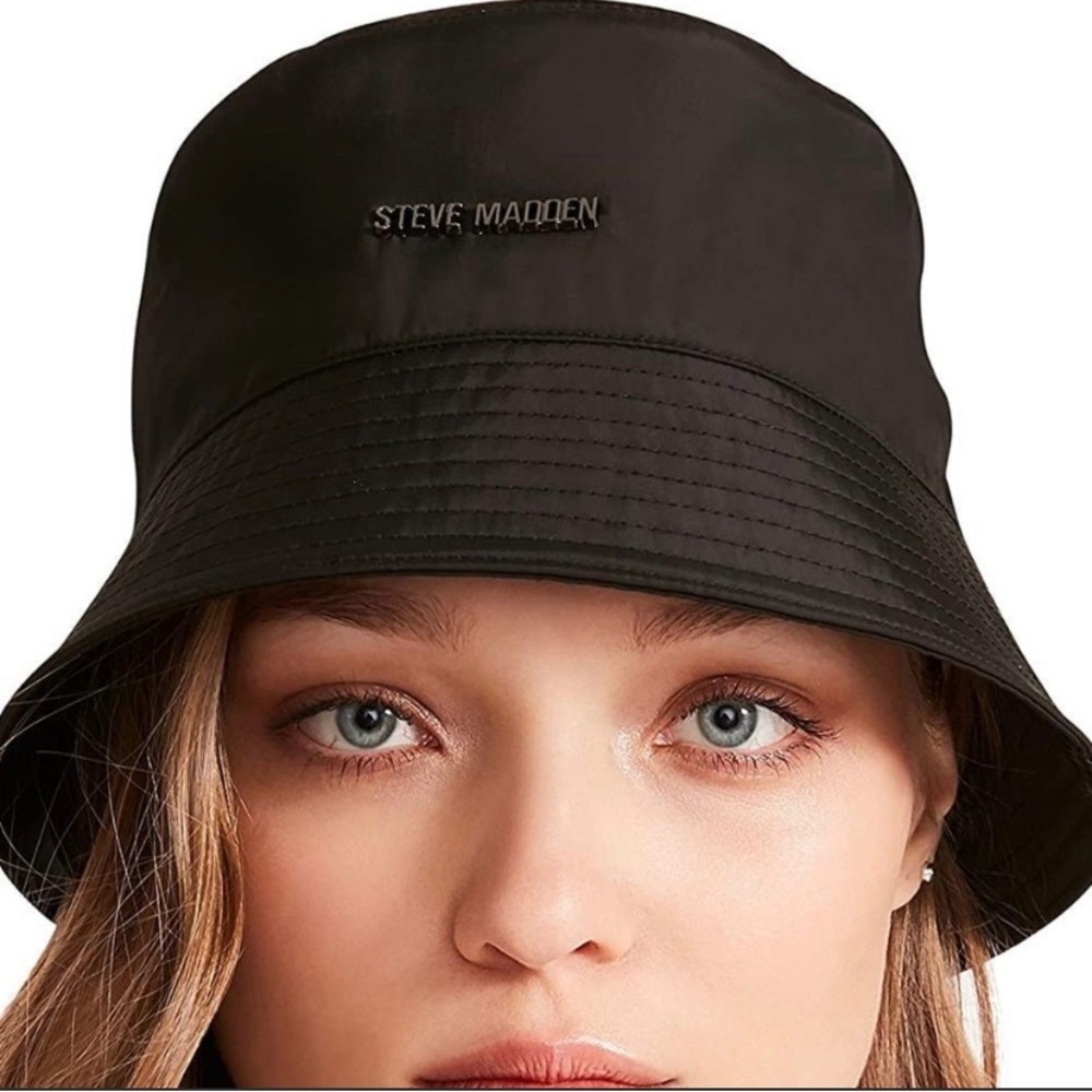 Steve Madden Black Bucket Hat